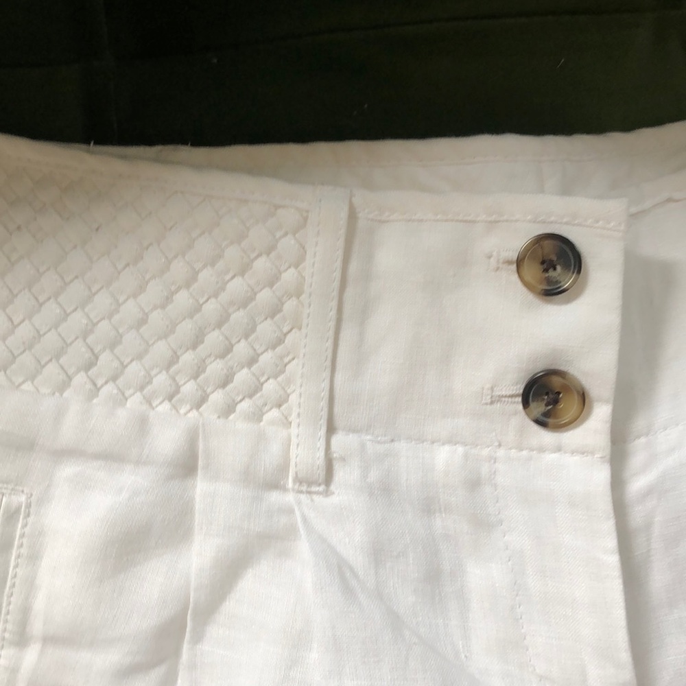 LOFT White Linen shorts size 6 - Picture 2 of 7